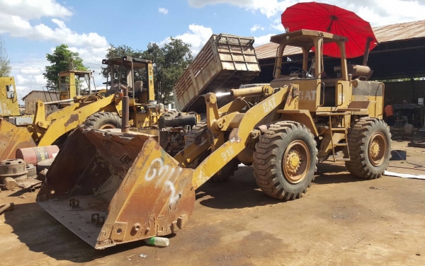ขาย รถตัก CAT 916 สภาพพร้อมใช้งาน เครื่องดี เกียร์ดี ยางเต็ม ตักขึ้น 10 ล้อได้สบายครับ
