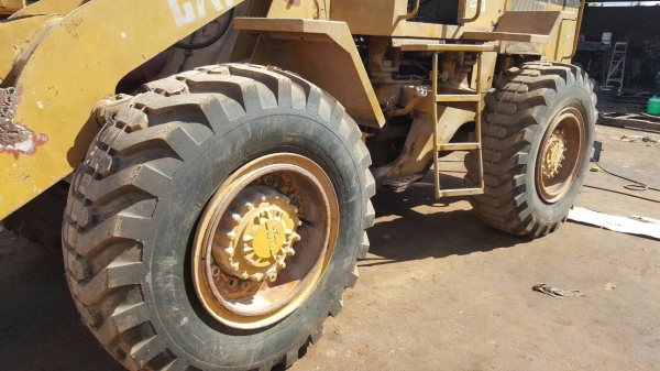 ขาย รถตัก CAT 916 สภาพพร้อมใช้งาน เครื่องดี เกียร์ดี ยางเต็ม ตักขึ้น 10 ล้อได้สบายครับ