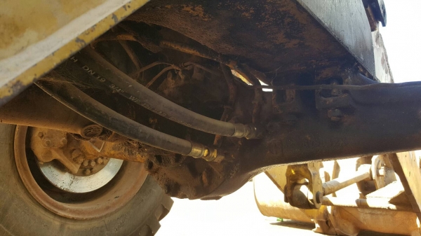 ขาย รถตัก CAT 916 สภาพพร้อมใช้งาน เครื่องดี เกียร์ดี ยางเต็ม ตักขึ้น 10 ล้อได้สบายครับ