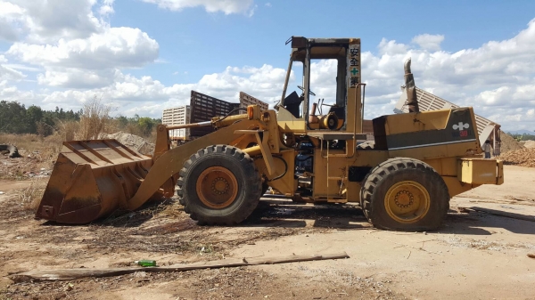 ขายตามสภาพ รถตัก KOMATSU WA300-1 SERIAL 30635 เครื่องและเกียร์มีให้ครบ ให้ไปซ่อมเองนะครับ ราคาคุยกันได้ ขายตามสภาพ รถตัก KOMATSU WA300-1 SERIAL 30635 เครื่องและเกียร์มีให้ครบ ให้ไปซ่อมเองนะครับ ราคาคุยกันได้