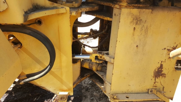 ขายตามสภาพ รถตัก KOMATSU WA300-1 SERIAL 30635 เครื่องและเกียร์มีให้ครบ ให้ไปซ่อมเองนะครับ ราคาคุยกันได้ ขายตามสภาพ รถตัก KOMATSU WA300-1 SERIAL 30635 เครื่องและเกียร์มีให้ครบ ให้ไปซ่อมเองนะครับ ราคาคุยกันได้