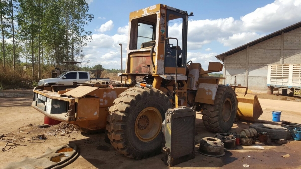 ขาย รถตัก KOMATSU WA300-1 SERIAL 30992 รถใช้งานได้ปกติ เครื่องดี ยกเกียร์ลงเปลี่ยนซีลและประเก็น ราคาคุยกันได้