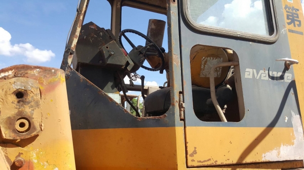 ขาย รถตัก KOMATSU WA300-1 SERIAL 30992 รถใช้งานได้ปกติ เครื่องดี ยกเกียร์ลงเปลี่ยนซีลและประเก็น ราคาคุยกันได้