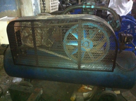 ขาย !! ปั้มลม5แรง.พูม่า.มอเตอร์มิตซู2สาย สภาพเดิม.พร้อมใช้งาน