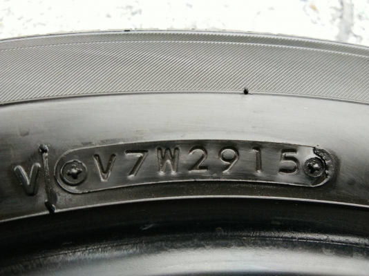 ขายยาง 235/50R18 TOYO MADE IN JAPAN ยางสัปดาห์ที่29ปี15 ดอกหนาสวยสดไม่มีปะ จำนวน 1 ชุด