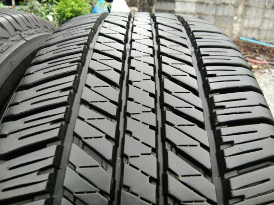 ขายยาง 265/65R17 บริดสโตน ยางสัปดาห์ที่14ปี15 ดอกเต็มสดไม่แตกลายไม่ร้าวไม่มีปะใช้งานน้อยสวยๆ จำนวน 1 ชุด