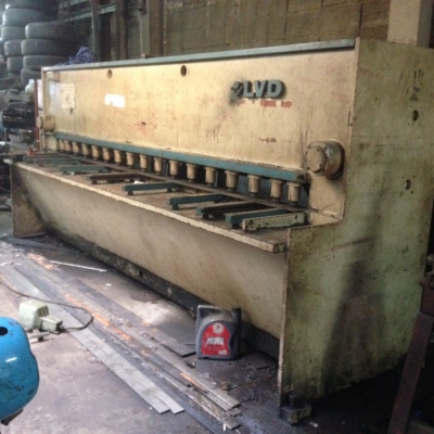 เครื่องตัดเหล็ก