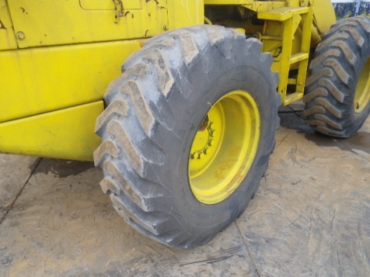 ขาย รถตัก KOMATSU 510 ขาย รถตัก KOMATSU 510