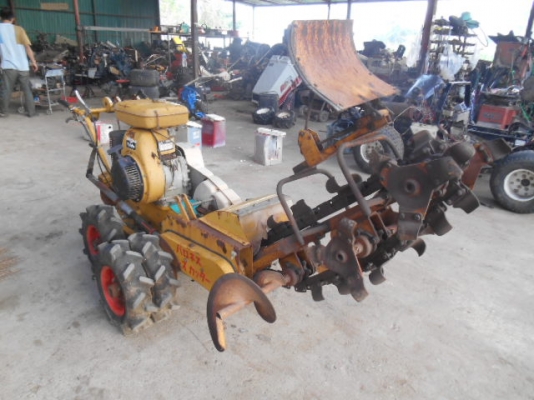 รถขุดร่อง EY33-2B พร้อมใช้งาน