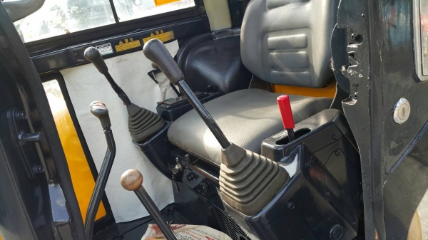 ขาย รถขุด KOMATSU รุ่น PC40FR มืิอสองญี่ปุ่น พร้อม หัวเก๋ง แทรกเหล็ก สลักบูท เอวแน่น 100\% ปั้มนิ้ว คอนโทรลสั้น ทำงานดีทุกระบบไว พร้อมใช้งาน มือถือ:LINE ID: 0818753444 ขาย รถขุด KOMATSU รุ่น PC40FR มืิอสองญี่ปุ่น พร้อม หัวเก๋ง แทรกเหล็ก สลักบูท เอวแน่น 100\% ปั้มนิ้ว คอนโทรลสั้น ทำงานดีทุกระบบไว พร้อมใช้งาน มือถือ:LINE ID: 0818753444