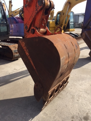 มาถึงใหม่แล้วรถขุด HITACHI ZX135USK พร้อมลายหัวเจาะ