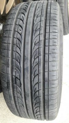 ขายแม็กCE28 ขอบ17 4รู100 พร้อมยางKUMHO ปี15 ดอกยางเต็มทุกเส้นแม็กสวยยางสวยไม่มีซ่อม จำนวน 1 ชุด