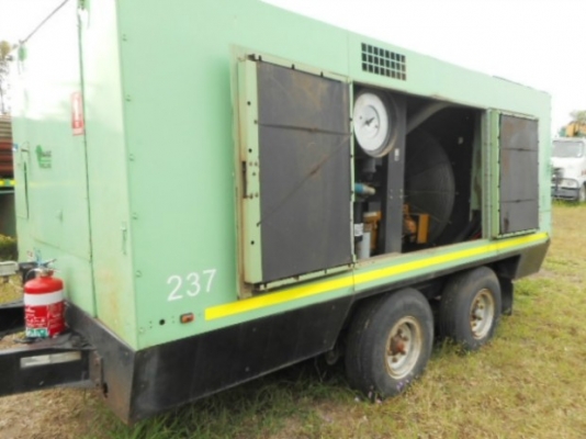 ปั้มลม 24 บาร์ Sullair รุ่น 900XH (900 cfm) ใช้งาน 4 พันชั่วโมง นำเข้าจากออสเตรเลีย ไม่แพงครับ