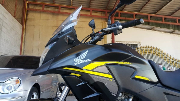 CB500x 2015 เหลืองดำด้านเข้มดุ สวยไม่ล้มชนแปะ พร้อมใช้รอยน้อยครับ CB500x 2015 เหลืองดำด้านเข้มดุ สวยไม่ล้มชนแปะ พร้อมใช้รอยน้อยครับ