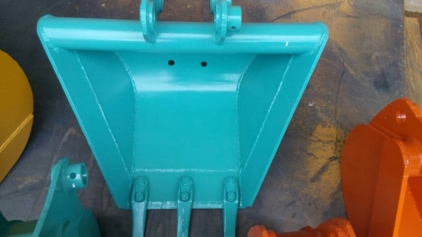 รับสั่งทำบุ้งกี้วางท่อปะปา บุ้งกี้ตักร่อง รถแมคโคเล็ก ขนาด ความกว้าง ตามความต้องการ รับประกันความแข็งแรง