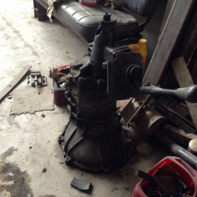 ขายเครื่องToyota 2l พร้อมเกียร์ ขายเครื่องToyota 2l พร้อมเกียร์