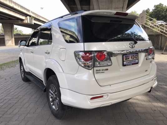 2013 toyota fortuner 3.0 v 2wd สีขาว รถมือเดียว สภาพนางฟ้า