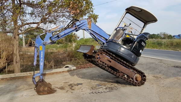 ขายด่วนรถแบคโฮมิตซูมิชิ MM27SRเคื่อง3สูบปั่มนิ้วเท่าPC30แทคหล็ก รถนอกเพิ่งเข้ามาใหม่สถาพพร้อมใช้ยังไม่เคยใช้งานในไทยเลย