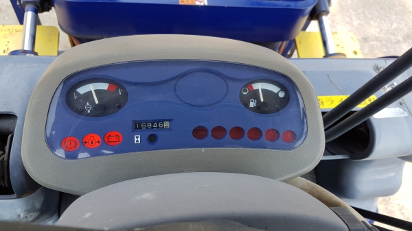 ขายด่วนรถยกKOMATSU FG25-14 ยก2.5ตันยกสูง4เมตรยางตัน4เส้นรถนอกเพิ่งนำเข้ามายังไม่เคยใช้งานในเมืองไทยเลย