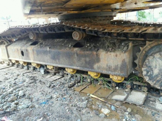 KOMATSU PC200-7 ไฟฟ้าครบ เครื่องดี ปั๊มแรง เอวแน่น ช่วงล่างเต็ม 11400 ชม. สนใจติดต่อ 087 297 6734
