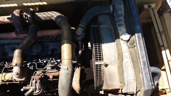 ขาย 650,000 CATTERPILAR 320 V 2 เครื่องดี ปั้มแรง ไฟฟ้าครบ ขาดทอเตอร์เร่ง โช่หนา รอนเลอร์ใหม่ เอวขยับนิด เฟรมพอใช้ได้ เอกสารเล่มทะนเบียน รถอยู่ จ.บุรีรัมย์ 090-772-3710 090-772-3708