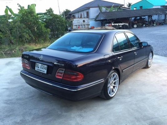 E240 KOM AMG สี MIDNICE BlUE W210 Avantgarde ปี2000