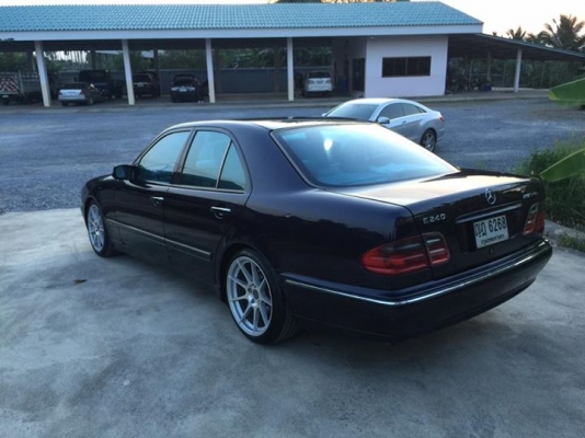 E240 KOM AMG สี MIDNICE BlUE W210 Avantgarde ปี2000 E240 KOM AMG สี MIDNICE BlUE W210 Avantgarde ปี2000