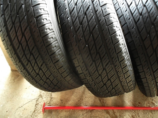 ยาง17กระบะสูง โตโย 245-65-17 ลงพื้นปลายปี14 (4 เส้น4,500)ดอกหนา1 ซม.
