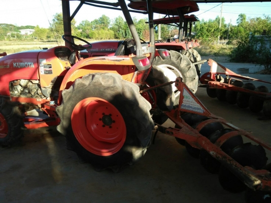 รถไถ 36 แรงปี  53 อุปกร 3 อย่าง   ซ. ม  1700   นิด ฯฯ มือเดียวป้ายแดง   พ่อค้าตัดเลย ราคา 235000   บาท ดูรถที อ.เสนานิคม จ. อำนาจเจริญ  วันทูคอล 0986683479 dtac 0991751349 สิทธิ์ คับ