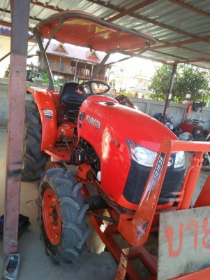 รถไถ 36 แรงปี  53 อุปกร 3 อย่าง   ซ. ม  1700   นิด ฯฯ มือเดียวป้ายแดง   พ่อค้าตัดเลย ราคา 235000   บาท ดูรถที อ.เสนานิคม จ. อำนาจเจริญ  วันทูคอล 0986683479 dtac 0991751349 สิทธิ์ คับ