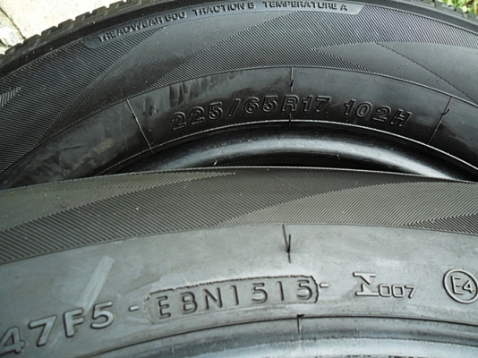 ยาง17  โยโกฮาม่า225-65-17 ลงพื้นปี16ดอกเกือบ 1เซ็น