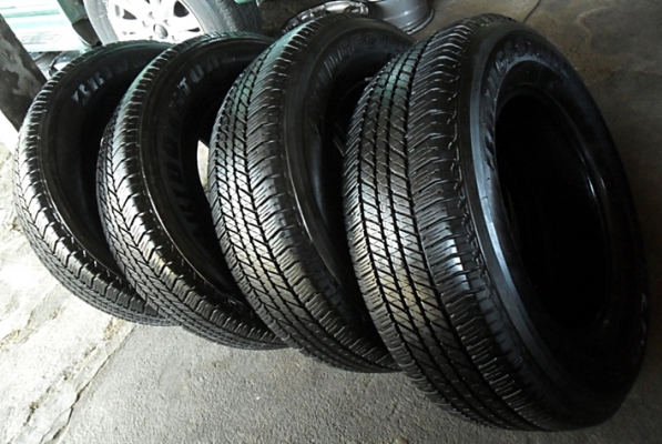 ยาง17กระบะสูง บริดสโตน 265-65-17 ลงพื้นปลายปี14 (4เส้น4,900)ดอกหนา1เซ็น