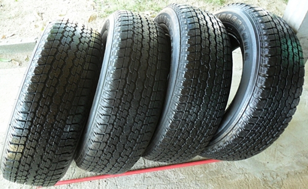 ยาง17กระบะสูง บริดสโตน 255-65-17ลงพื้นปี15 ดอกหนา1เซ็น ยาง17กระบะสูง บริดสโตน 255-65-17ลงพื้นปี15 ดอกหนา1เซ็น