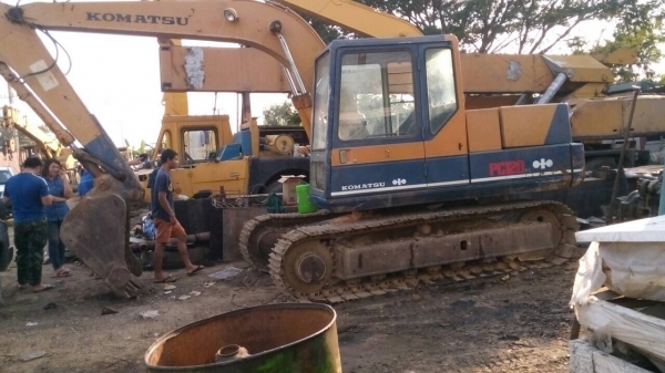 ขายรถแมคโค PC-120-3 สภาพสวย ตามรูป สนใจเอาไปใช้งาน ไม่ผิดหวังครับ รถเดิมหมด