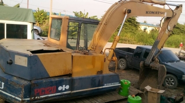 ขายรถแมคโค PC-120-3 สภาพสวย ตามรูป สนใจเอาไปใช้งาน ไม่ผิดหวังครับ รถเดิมหมด