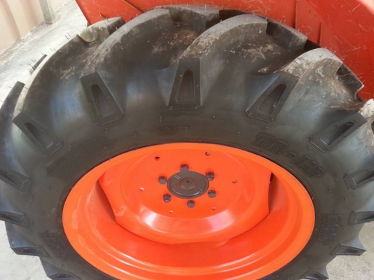 คูโบต้า L3008DT 4 WD ใบมีดดันหน้า ผานหลัง