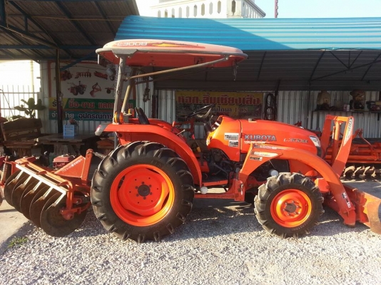 คูโบต้า L3008DT 4 WD ใบมีดดันหน้า ผานหลัง