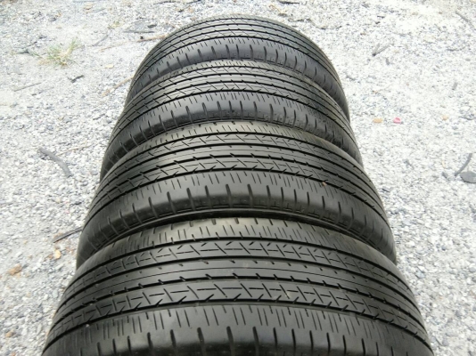 ขายยาง 215/60R16 บริดสโตน สัปดาห์ที่47ปี15 ดอกยางหนาเต็มสด จำนวน 1 ชุด