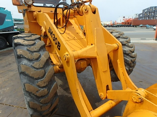 ขาย รถตัก Komatsu JH30B