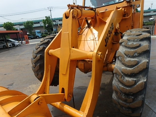 ขาย รถตัก Komatsu JH30B