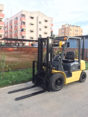 ขายรถยกโฟร์คลิฟท์ KOMAT'SU 2 ตัน