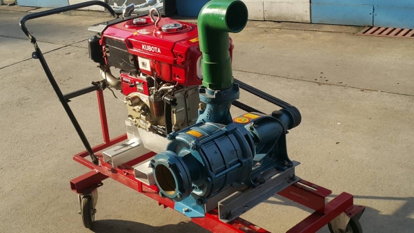 เครื่องสูบนํ้า KUBOTA  ET110 พร้อมใช้งานทันที