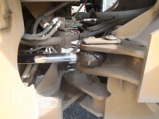 CAT 966H ปี 2011 ใช้งานแค่ 6712 ชม. นำเข้าจากญี่ปุ่น สภาพดีมากครับ CAT 966H ปี 2011 ใช้งานแค่ 6712 ชม. นำเข้าจากญี่ปุ่น สภาพดีมากครับ