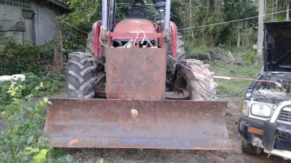 ขายรถไถ FAMARTER 2 เพลา 90 แรงม้า อุปกรณ์ 3 อย่าง ใบมีด 3 จาน 7 จาน เอกสารชุดจดทะเบียน ราคา 180000