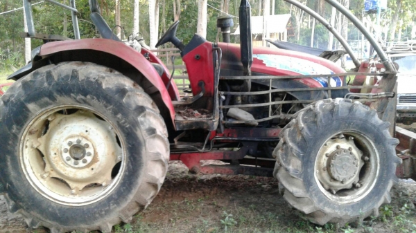 ขายรถไถ FAMARTER 2 เพลา 90 แรงม้า อุปกรณ์ 3 อย่าง ใบมีด 3 จาน 7 จาน เอกสารชุดจดทะเบียน ราคา 180000