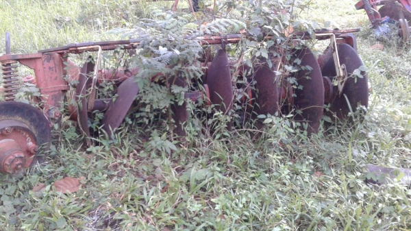 ขายรถไถ FAMARTER 2 เพลา 90 แรงม้า อุปกรณ์ 3 อย่าง ใบมีด 3 จาน 7 จาน เอกสารชุดจดทะเบียน ราคา 180000