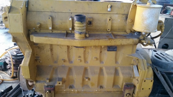 ขายเครื่องยนต์ John Deere