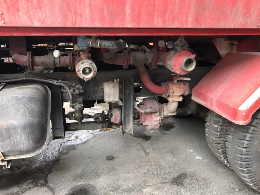 รถน้ำ hino