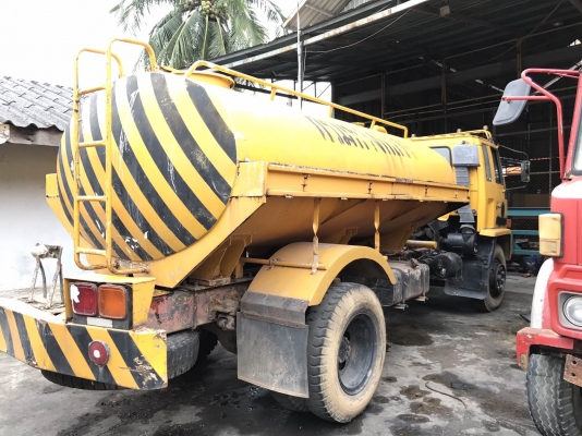 รถน้ำ isuzu