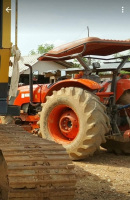 รถไถ คูโบต้า เอ็ม9540 สองเพลา มีใบมีดผาน3  เล่มทะเบียนพร้อม